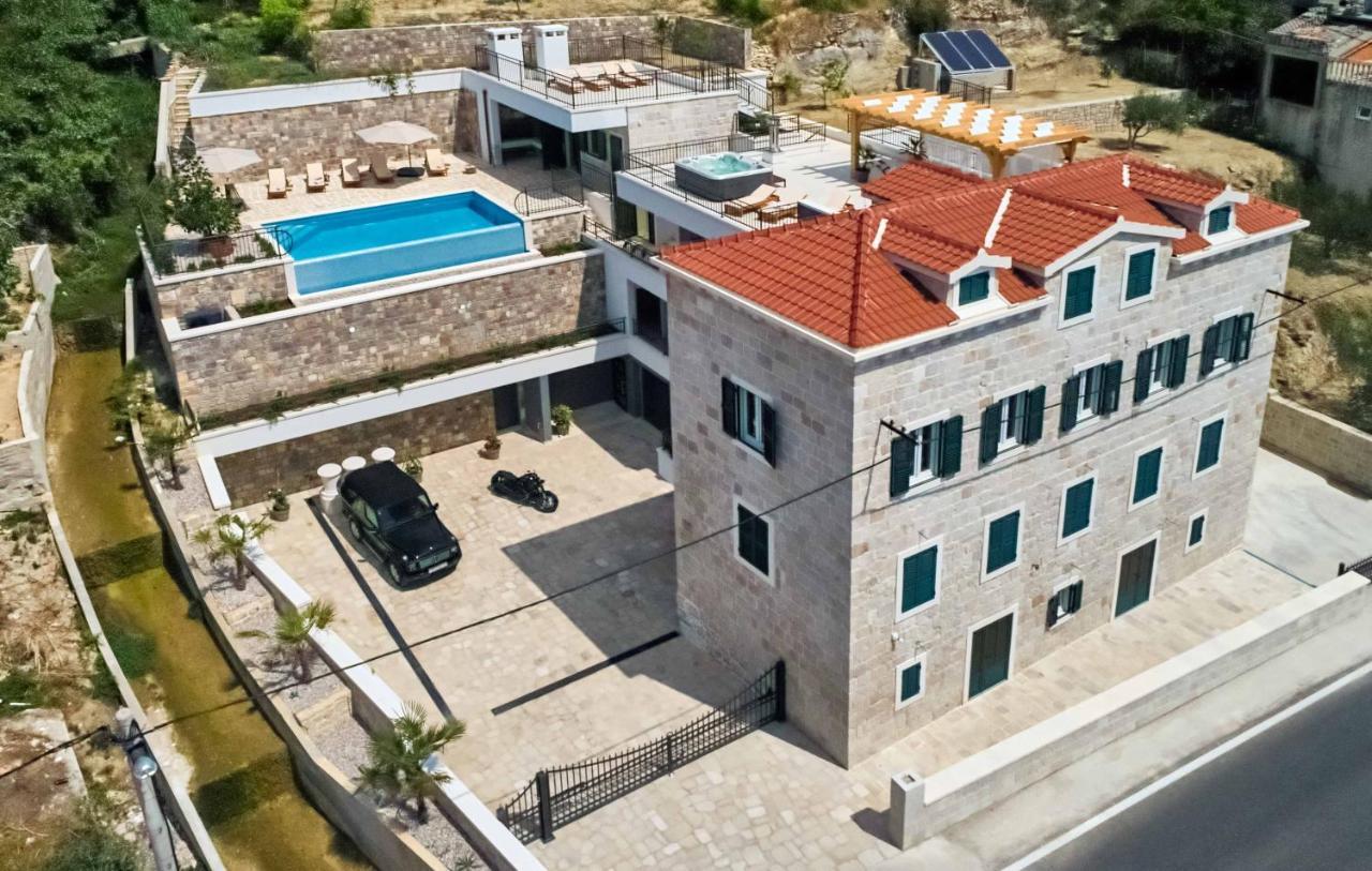 Luxury Residence Mladenka Jesenice  Exterior photo